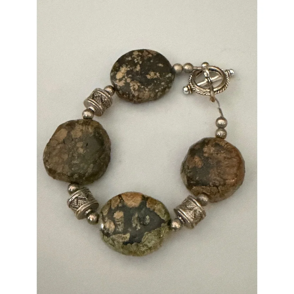 Unbranded chunky stone